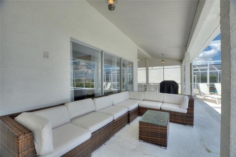 House in Davenport, Florida 5 bedrooms, 234.67 sq.m. № 1873009 - photo 22