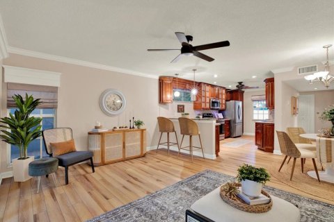 Condo in Tampa, Florida, 2 bedrooms № 2408434 - photo 9