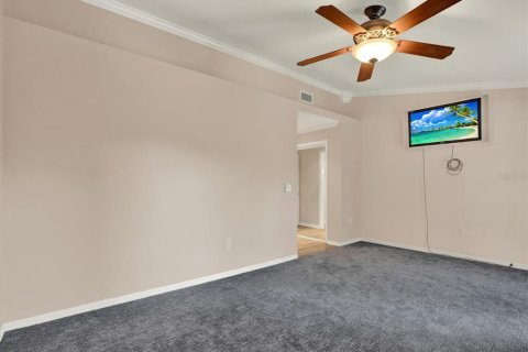 Condo in Tampa, Florida, 2 bedrooms № 2408434 - photo 17