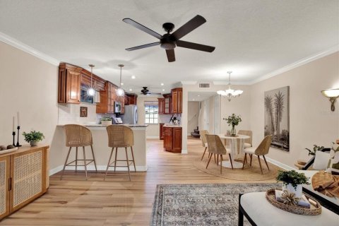 Condo in Tampa, Florida, 2 bedrooms № 2408434 - photo 8