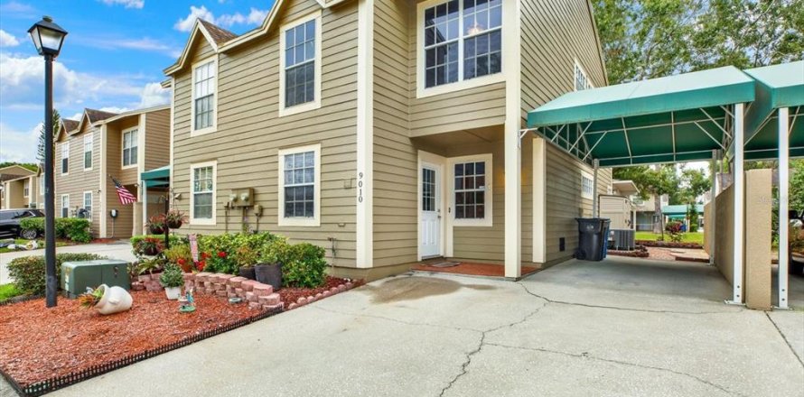 Condo in Tampa, Florida, 2 bedrooms № 2408434