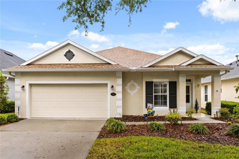 House in DeLand, Florida 2 bedrooms, 143.72 sq.m. № 2200774