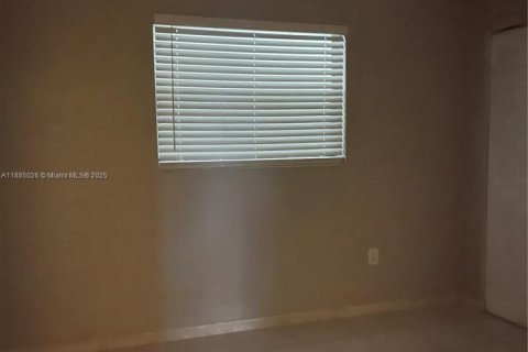 Copropriété à louer à Hialeah Gardens, Floride: 2 chambres, 89.19 m2 № 1930515 - photo 24