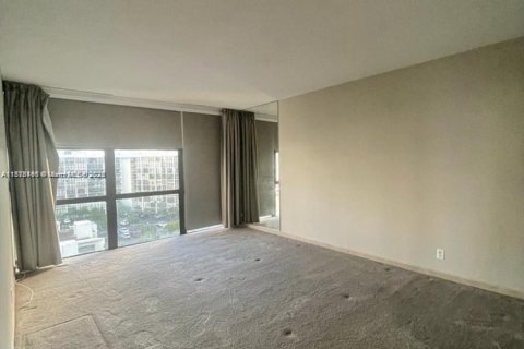 Copropriété à vendre à Hallandale Beach, Floride: 2 chambres, 132.85 m2 № 2014422 - photo 20