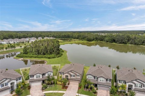 Casa en venta en Tampa, Florida, 5 dormitorios, 351.73 m2 № 1815149 - foto 9
