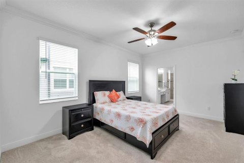 Casa en venta en Tampa, Florida, 5 dormitorios, 351.73 m2 № 1815149 - foto 18