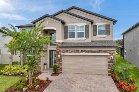 Casa en venta en Tampa, Florida, 5 dormitorios, 351.73 m2 № 1815149 - foto 1
