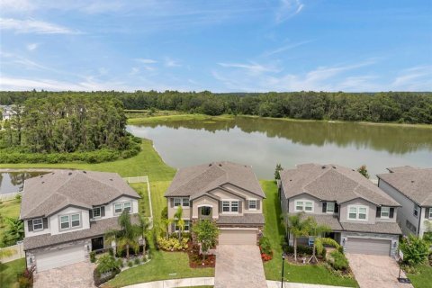Casa en venta en Tampa, Florida, 5 dormitorios, 351.73 m2 № 1815149 - foto 8