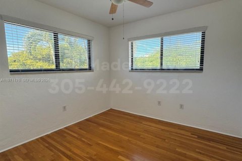 Appartement à louer à Coral Gables, Floride: 2 chambres № 2032733 - photo 12