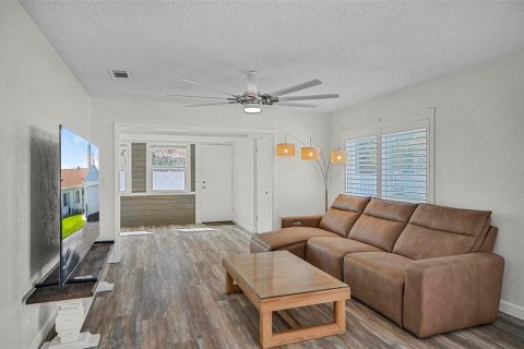 Touwnhouse à louer à Ormond Beach, Floride: 2 chambres, 153.29 m2 № 2415313 - photo 10
