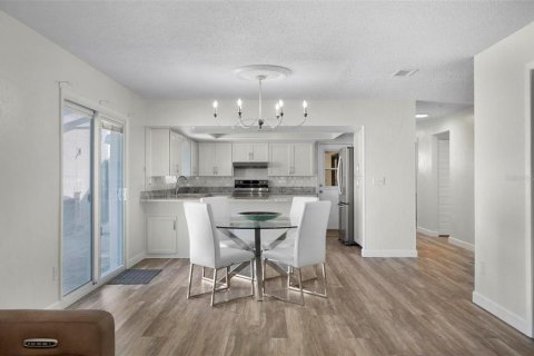 Touwnhouse à louer à Ormond Beach, Floride: 2 chambres, 153.29 m2 № 2415313 - photo 13