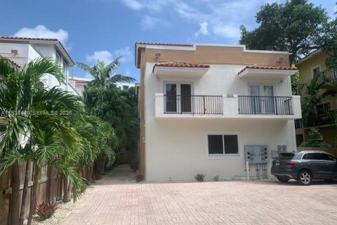 Townhouse in Miami, Florida 2 bedrooms, 81.29 sq.m. № 1997522