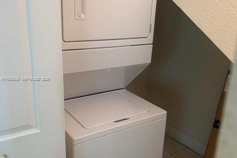 Townhouse in Miami, Florida 2 bedrooms, 81.29 sq.m. № 1997522 - photo 6