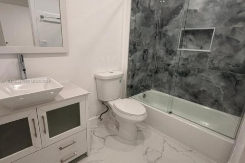 Снять в аренду виллу или дом в Купер-Сити, Флорида 4 спальни, 186.55м2, № 2009024 - фото 22