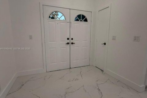 Снять в аренду виллу или дом в Купер-Сити, Флорида 4 спальни, 186.55м2, № 2009024 - фото 8