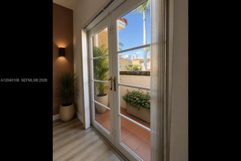 Townhouse in Aventura, Florida 3 bedrooms, 185.8 sq.m. № 2186716 - photo 14