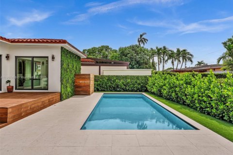 Купить виллу или дом в Серфсайд, Флорида 3 спальни, № 1964257 - фото 18