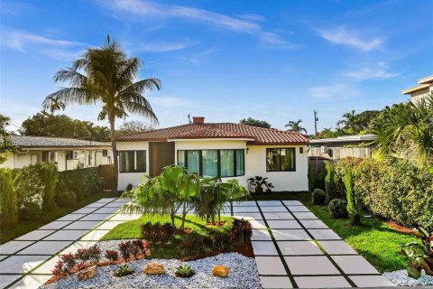 Купить виллу или дом в Серфсайд, Флорида 3 спальни, № 1964257 - фото 5