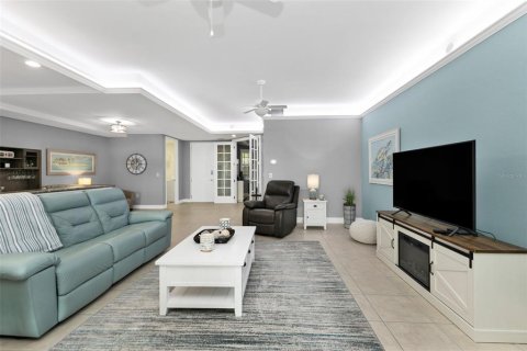 Copropriété à vendre à Punta Gorda, Floride: 2 chambres, 166.11 m2 № 2396491 - photo 10