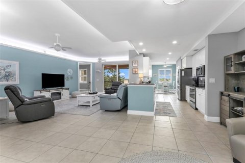 Copropriété à vendre à Punta Gorda, Floride: 2 chambres, 166.11 m2 № 2396491 - photo 8