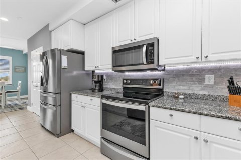 Copropriété à vendre à Punta Gorda, Floride: 2 chambres, 166.11 m2 № 2396491 - photo 14