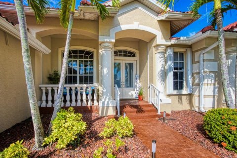 Villa ou maison à vendre à Fort Myers, Floride: 4 chambres, 230.58 m2 № 1567118 - photo 11