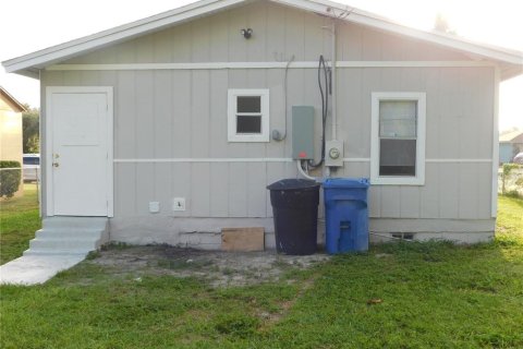 House in Saint Petersburg, Florida 2 bedrooms, 92.25 sq.m. № 2091902 - photo 10