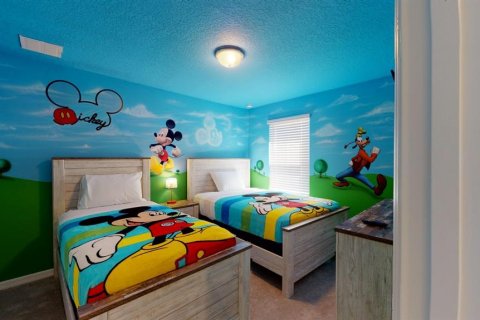 Villa ou maison à vendre à Kissimmee, Floride: 7 chambres, 307.88 m2 № 2101252 - photo 2