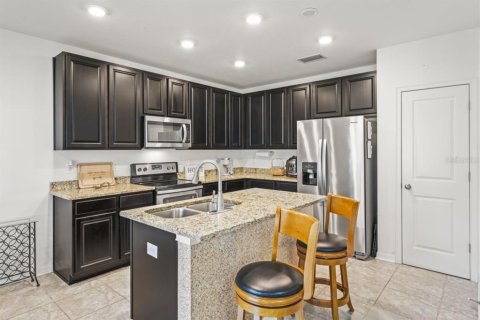 House in Spring Hill, Florida 3 bedrooms, 121.7 sq.m. № 2224612 - photo 5