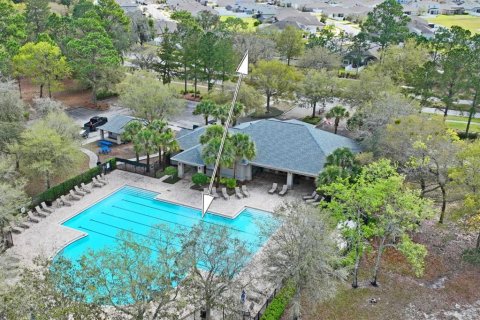 House in Spring Hill, Florida 3 bedrooms, 121.7 sq.m. № 2224612 - photo 2