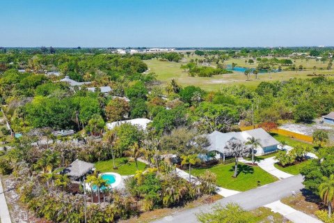 House in Stuart, Florida 3 bedrooms, 186.73 sq.m. № 2250520 - photo 13