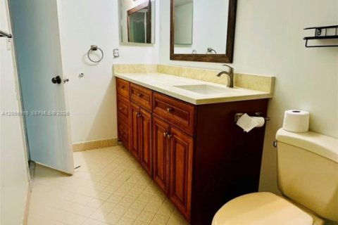 Copropriété à louer à Coral Springs, Floride: 3 chambres, 117.99 m2 № 2269678 - photo 17
