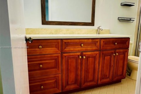 Copropriété à louer à Coral Springs, Floride: 3 chambres, 117.99 m2 № 2269678 - photo 16