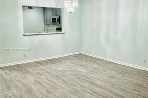 Copropriété à louer à Coral Springs, Floride: 3 chambres, 117.99 m2 № 2269678 - photo 20