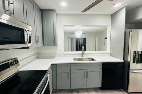 Copropriété à louer à Coral Springs, Floride: 3 chambres, 117.99 m2 № 2269678 - photo 11