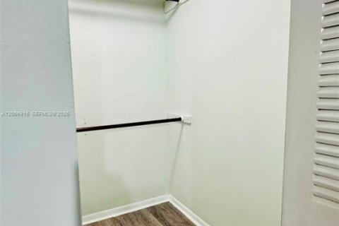 Copropriété à louer à Coral Springs, Floride: 3 chambres, 117.99 m2 № 2269678 - photo 5