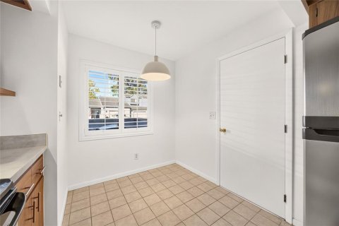 Townhouse in Ocala, Florida 3 bedrooms, 164.16 sq.m. № 2430951 - photo 12