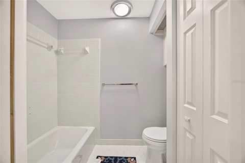 Townhouse in Ocala, Florida 3 bedrooms, 164.16 sq.m. № 2430951 - photo 27