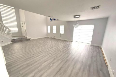 Villa ou maison à louer à Miami, Floride: 4 chambres, 260.96 m2 № 1977113 - photo 20