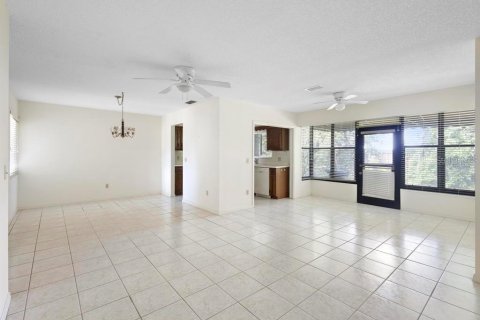 Copropriété à vendre à Orange City, Floride: 2 chambres, 97.45 m2 № 1908181 - photo 10
