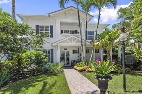 Casa en venta en Palm City, Florida, 6 dormitorios, 387.87 m2 № 2370213 - foto 14