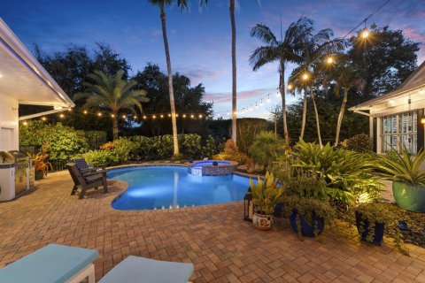 Casa en venta en Palm City, Florida, 6 dormitorios, 387.87 m2 № 2370213 - foto 17