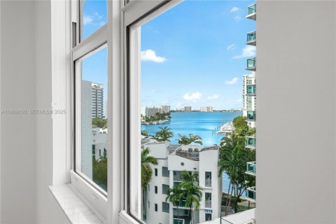 Снять в аренду кондоминиум в Норт-Бей-Виллидж, Флорида 3 спальни, 144.18м2, № 1986635 - фото 23