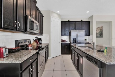 Casa en venta en Kissimmee, Florida, 4 dormitorios, 230.21 m2 № 1879103 - foto 12
