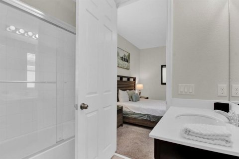 Casa en venta en Kissimmee, Florida, 4 dormitorios, 230.21 m2 № 1879103 - foto 17