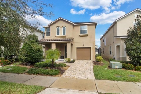Casa en venta en Kissimmee, Florida, 4 dormitorios, 230.21 m2 № 1879103 - foto 1