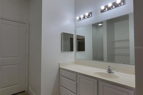 House in Orlando, Florida 3 bedrooms, 198.9 sq.m. № 1735469 - photo 17