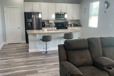 House in Orlando, Florida 3 bedrooms, 198.9 sq.m. № 1735469 - photo 6