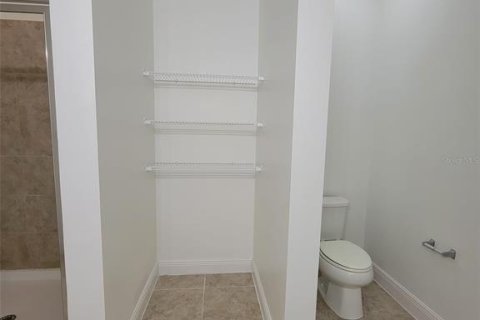 House in Orlando, Florida 3 bedrooms, 198.9 sq.m. № 1735469 - photo 16