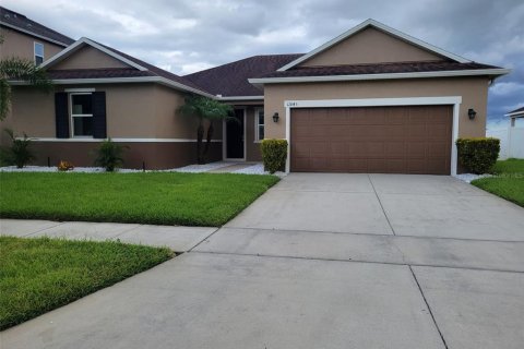 House in Orlando, Florida 3 bedrooms, 198.9 sq.m. № 1735469 - photo 1